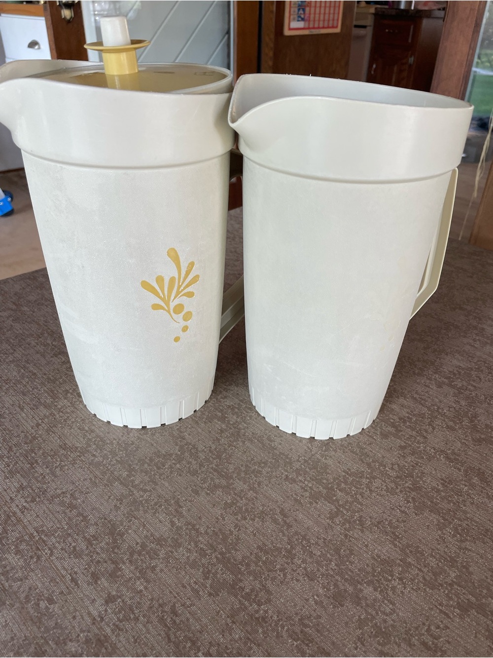 Tupperware Cream and Gold Pitcher Pair One Lid Vintage 800-8 800-1